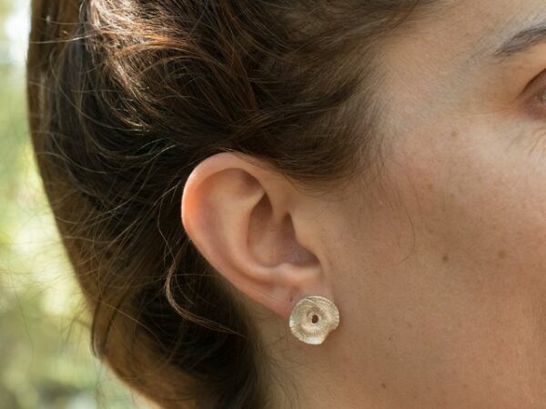 Alfalfa stud earrings