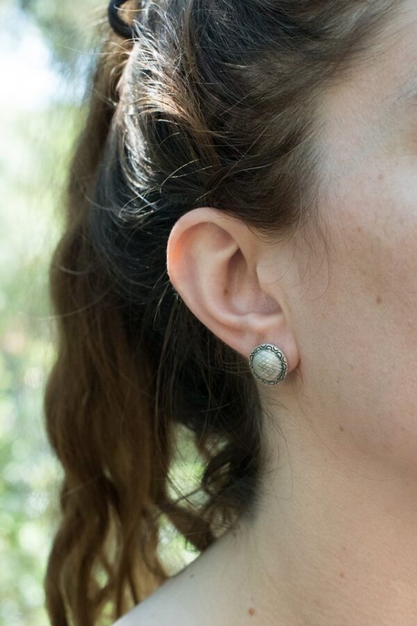 Aura stud earrings