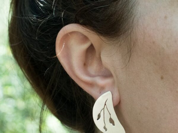 Leaves stud earrings