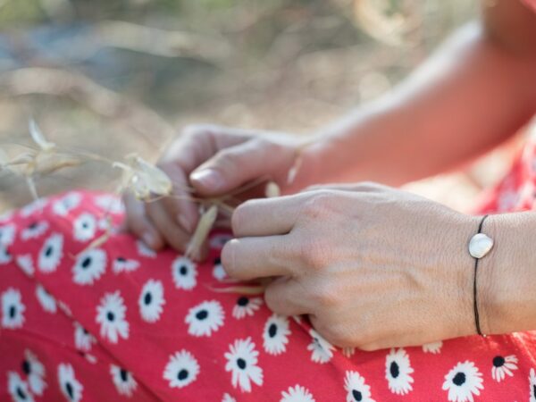 clam shell bracelet